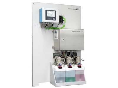 Автоматическая система очистки и калибровки Liquiline Control CDC90