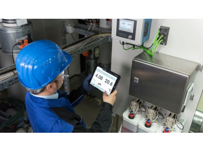 Автоматическая система очистки и калибровки Liquiline Control CDC90