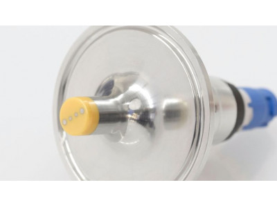 Digital 4-electrode conductivity sensor Memosens CLS82E